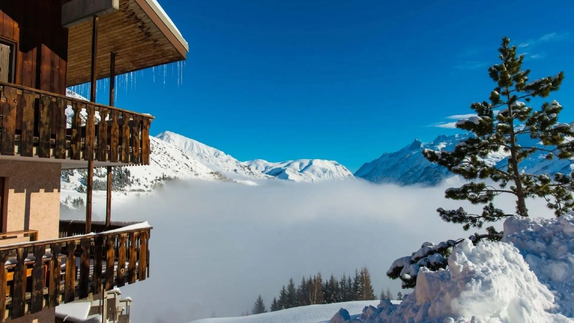 Apartments By The Slopes In L'Alpe D'Huez